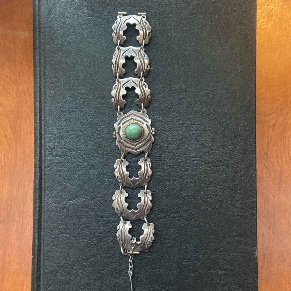 Vintage Taxco 980 Sterling Silver Bracelet with Turquoise Cabochon - Picture 4 of 11